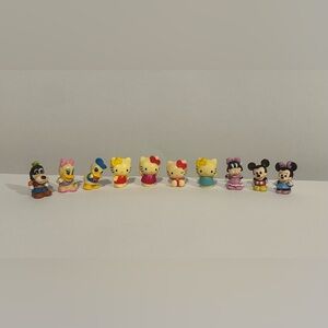 Hello Kitty Sanrio Squinkies lot
